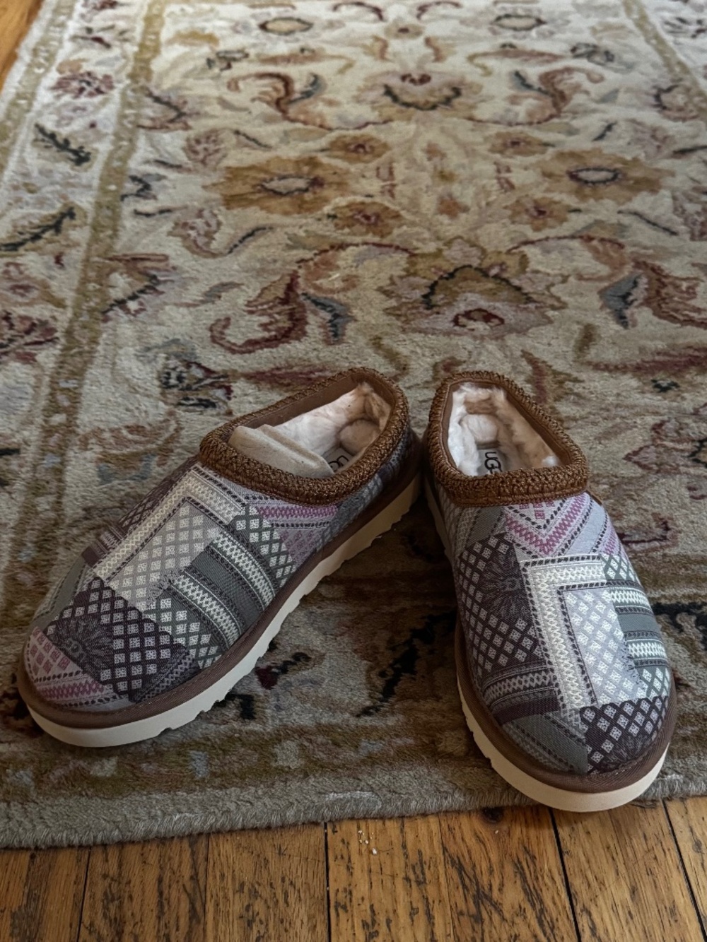 UGG Tasman Taz slipper/shoes